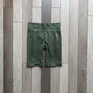 Gymshark Olive Green Textured Bike Shorts size Large